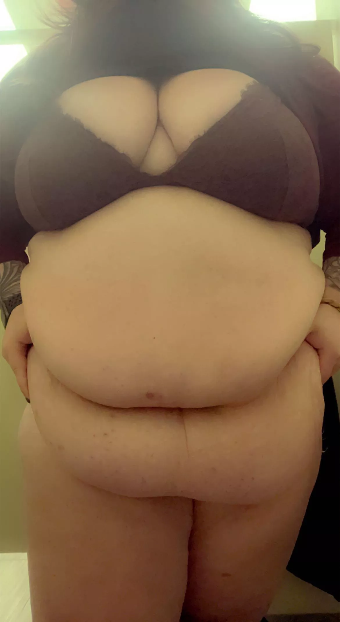 Belly 😍 posted by NoFaceBBW