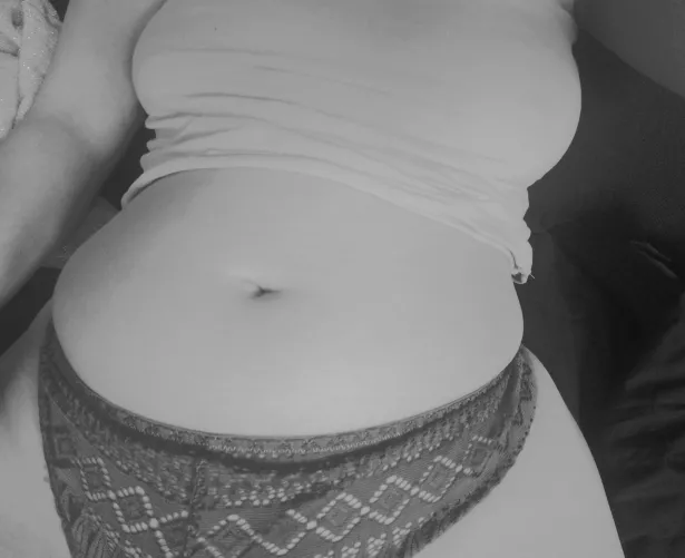 belly waiting for its Dinner 😁 by Curlyyano