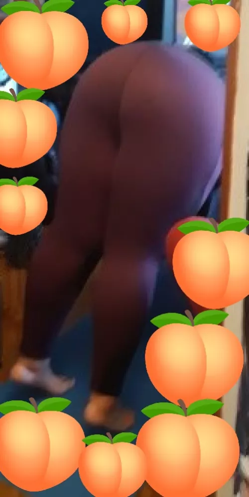 Bent over for your load 🍆✊💦🍑 by hugepeachpumper