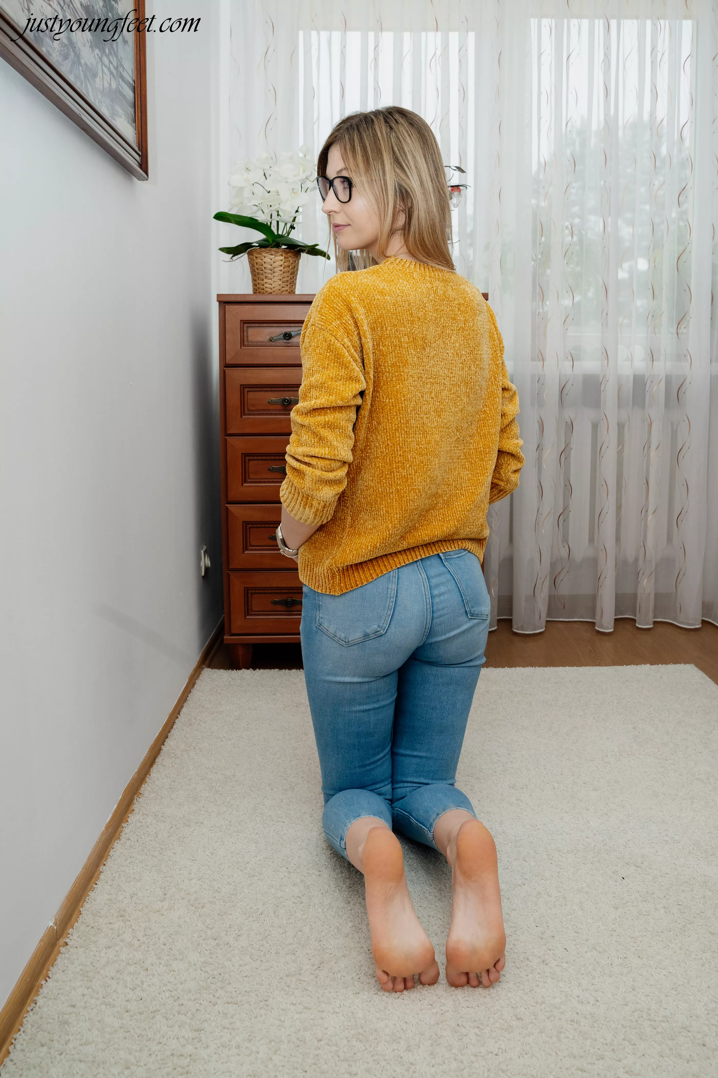 Best big feet out there posted by justyoungfeet