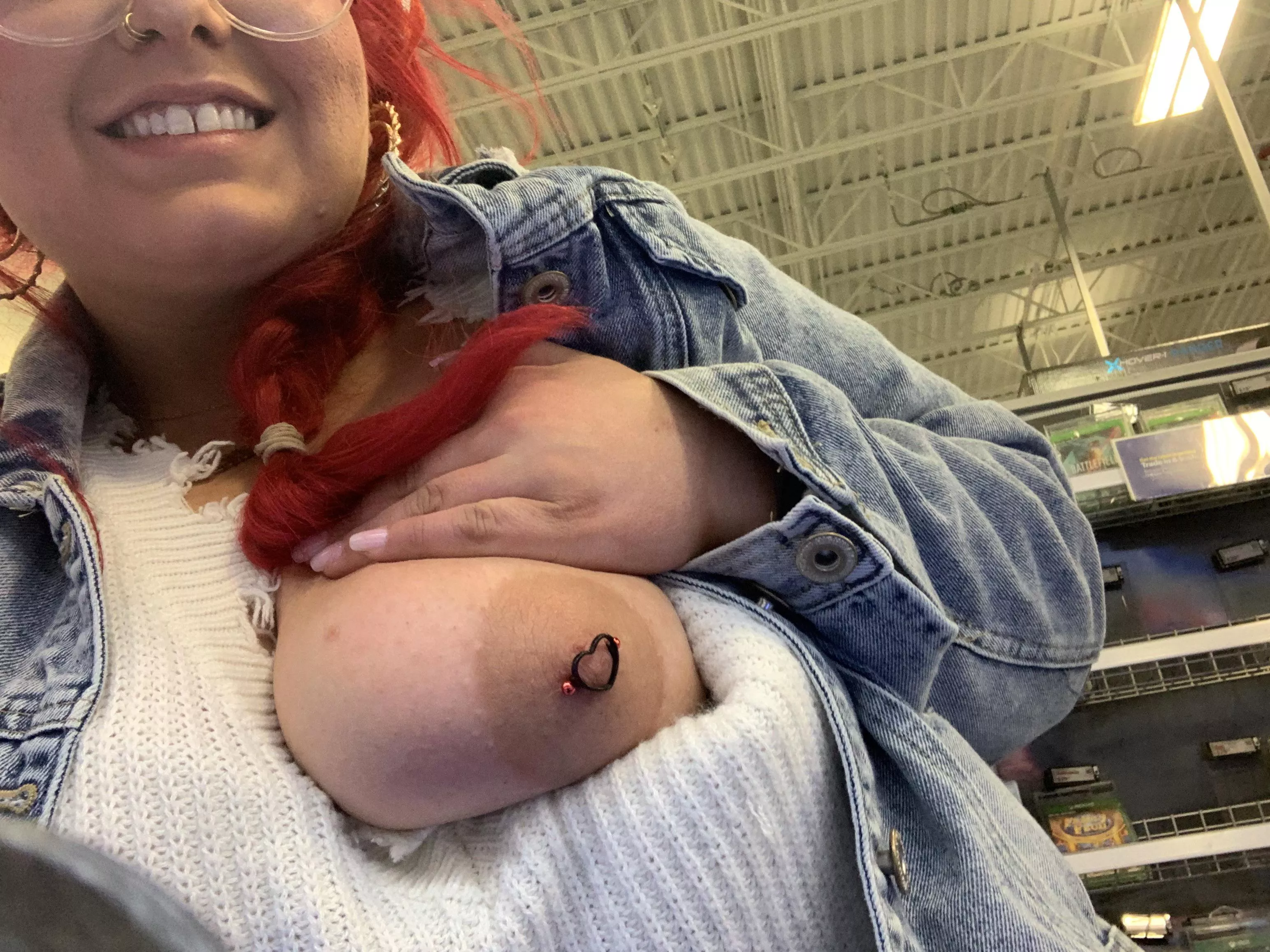Best Buy boobies posted by shady90sbitch