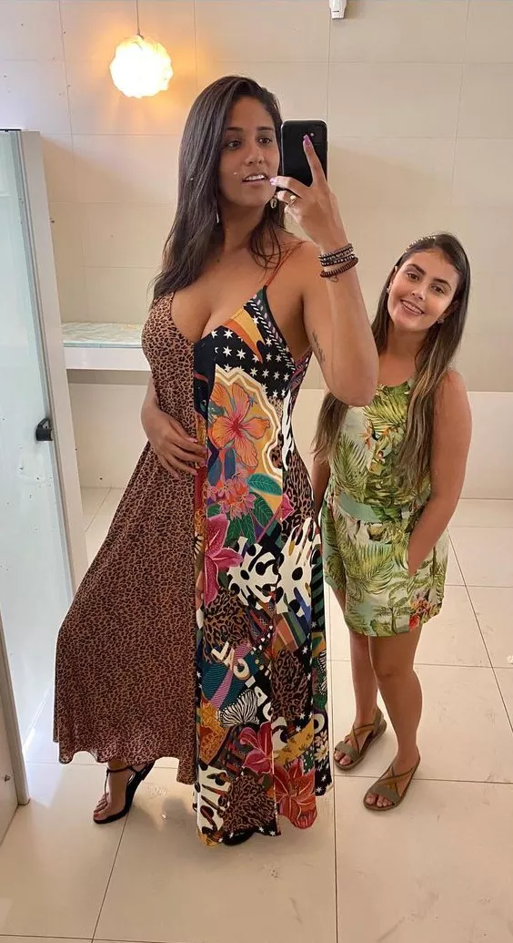 Best friends, same species. posted by kitttyxyx999