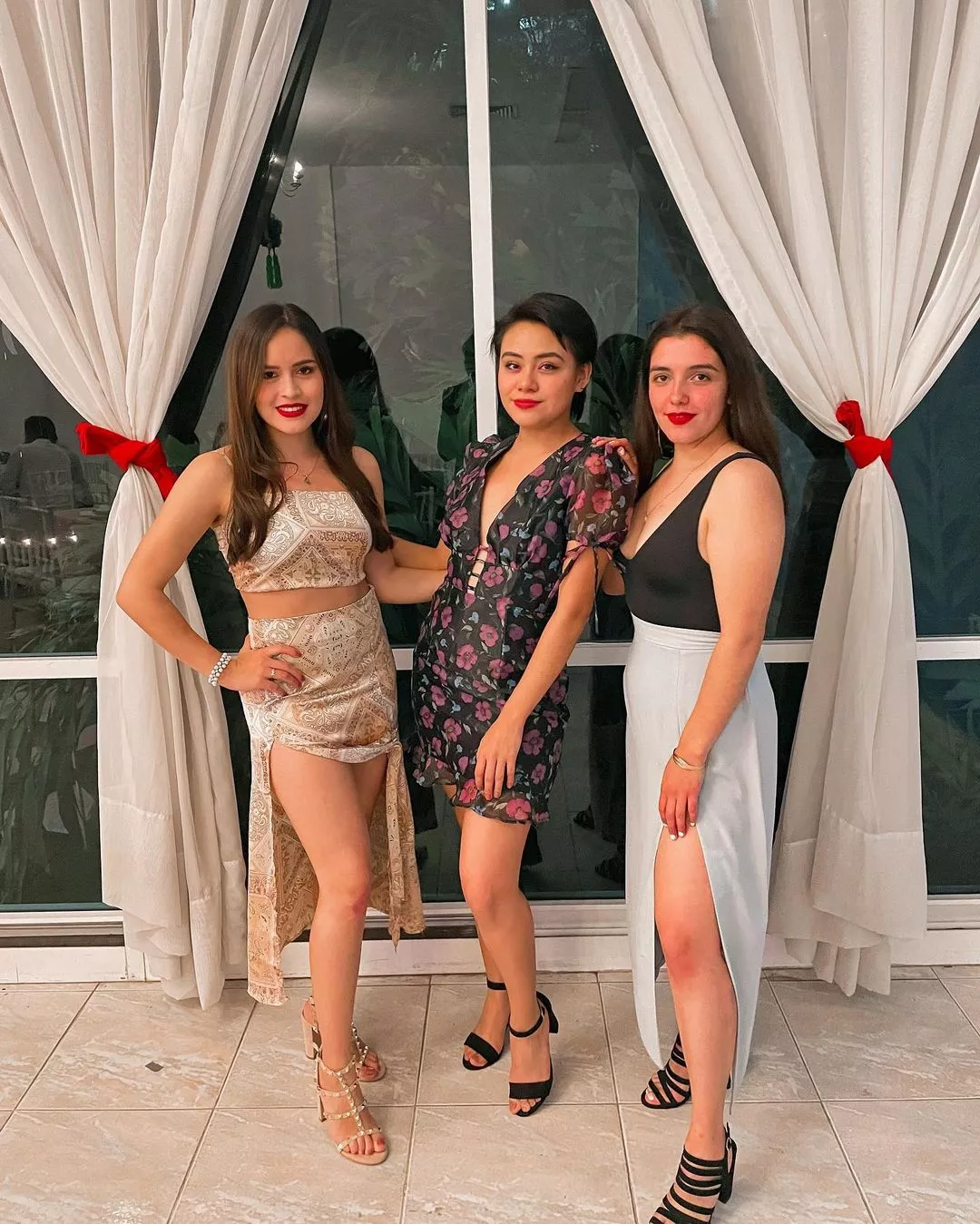 Best friends to choose from posted by LucyHuk