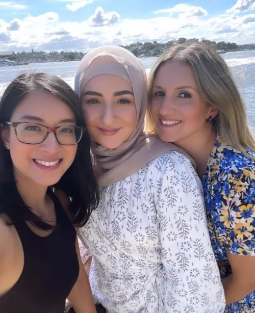 Besties by Chaturbater1