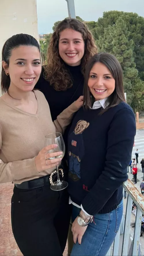 Besties by Melchiazedeck