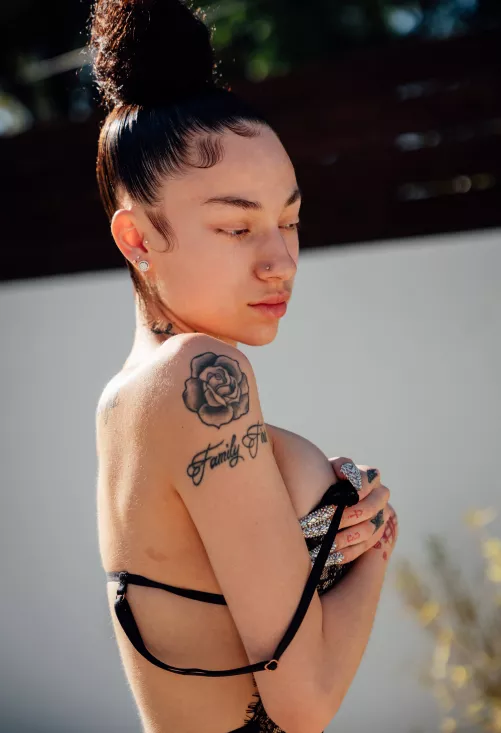 Bh4d Bhab!e So Amazing Girl - Get Her F0lder by JollyJok