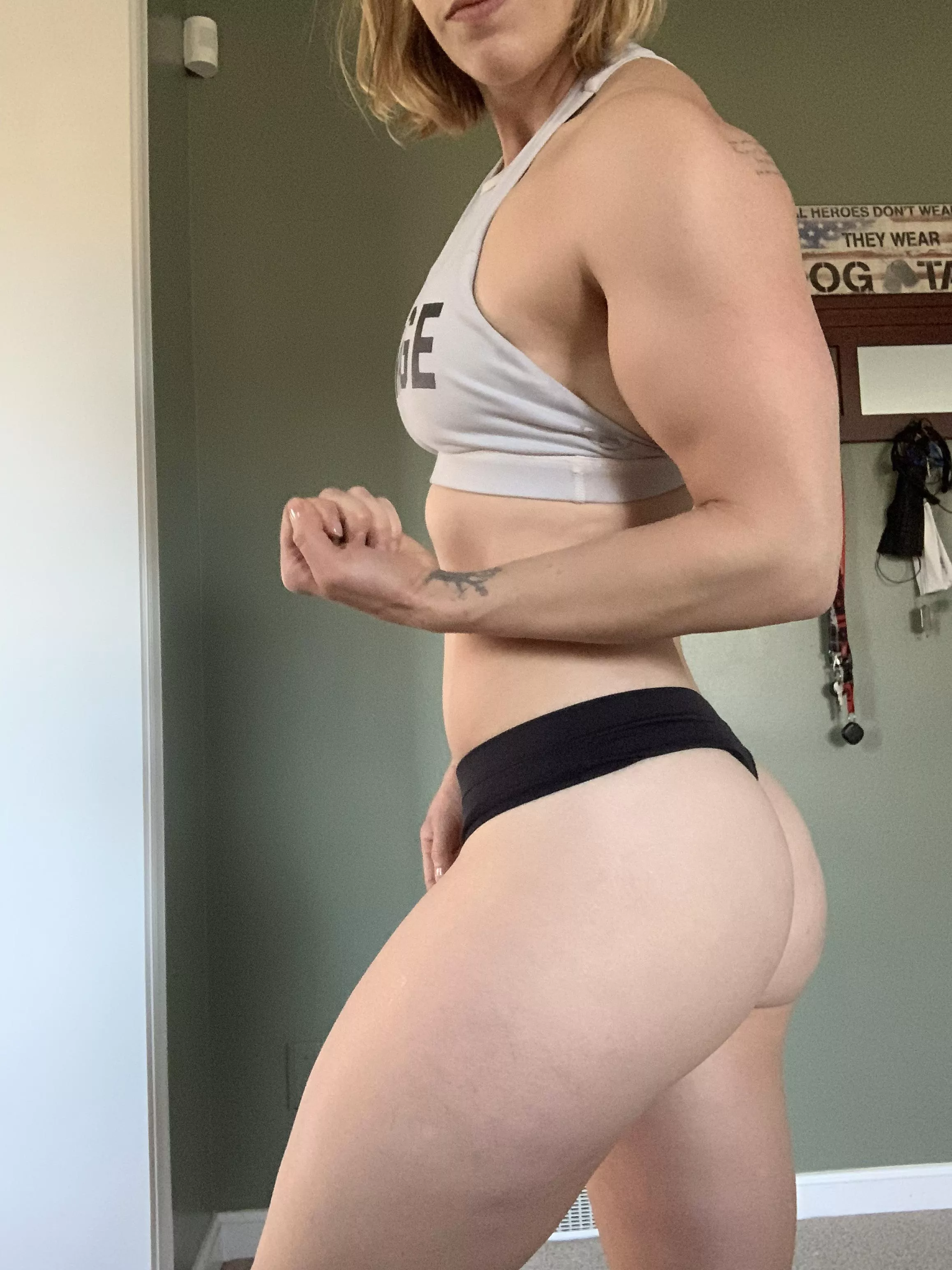 Biceps are on fire 🔥 posted by jessjesscscs