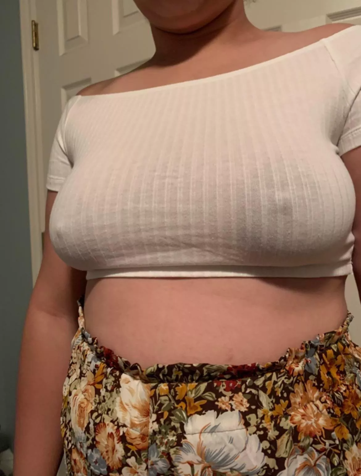 Big areolas and long nipples. Where are you licking first? posted by QuirkyChocolate5390