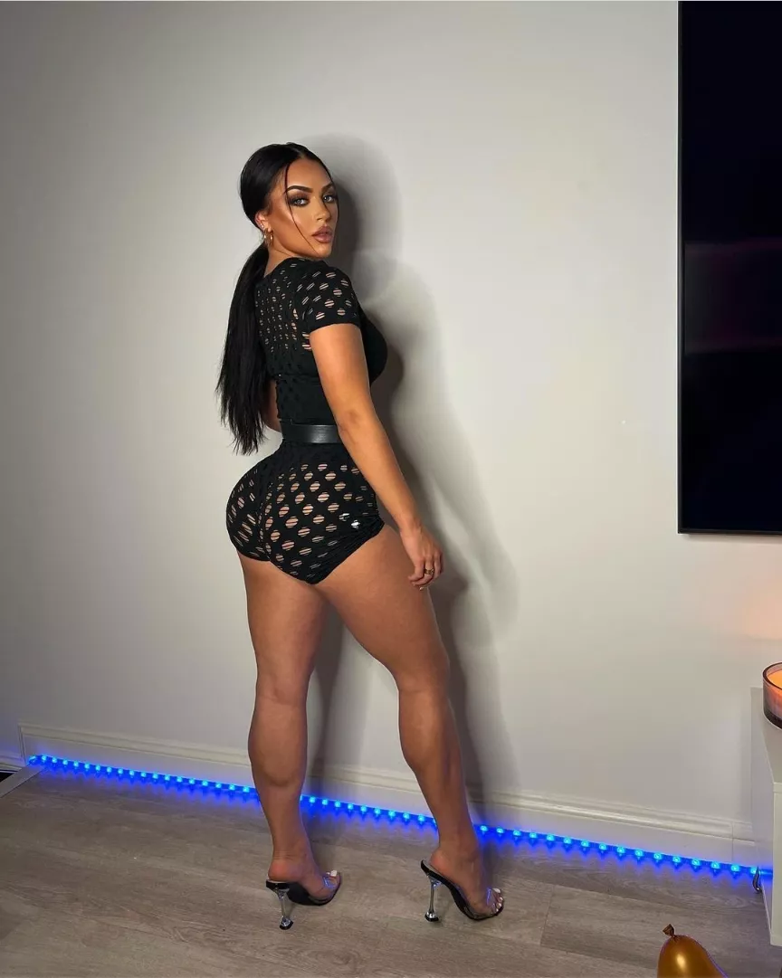 Big ass chav posted by Calm_Oil9530