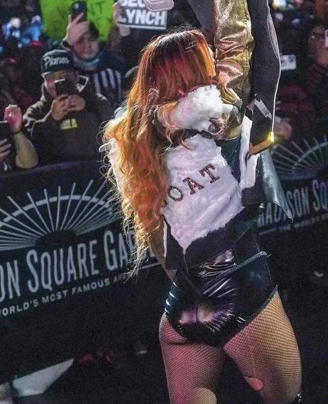 Big Becky’s Ass! 🍑 posted by DoItWithFlair94