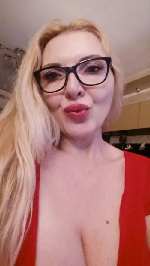 Big Boobs and sloppy lips ✅46yo Cougar! Free page by Sharon_hotsex