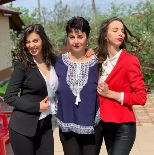 Big Cocks Only by minijacobsescu