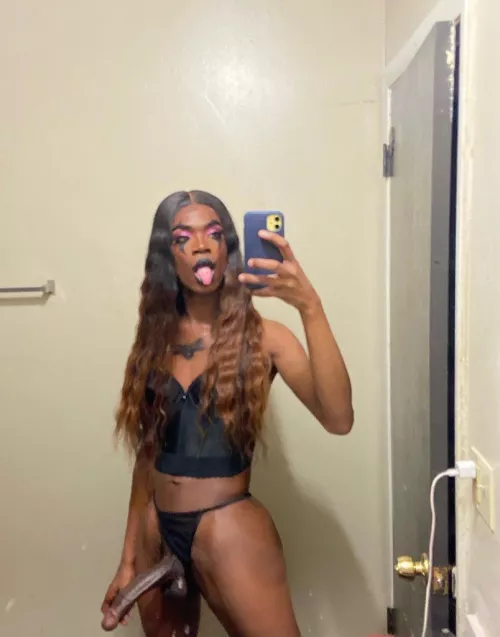 Big dick energy by barbiecumz