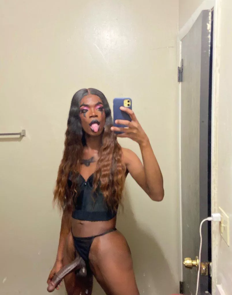 Big dick energy posted by barbiecumz