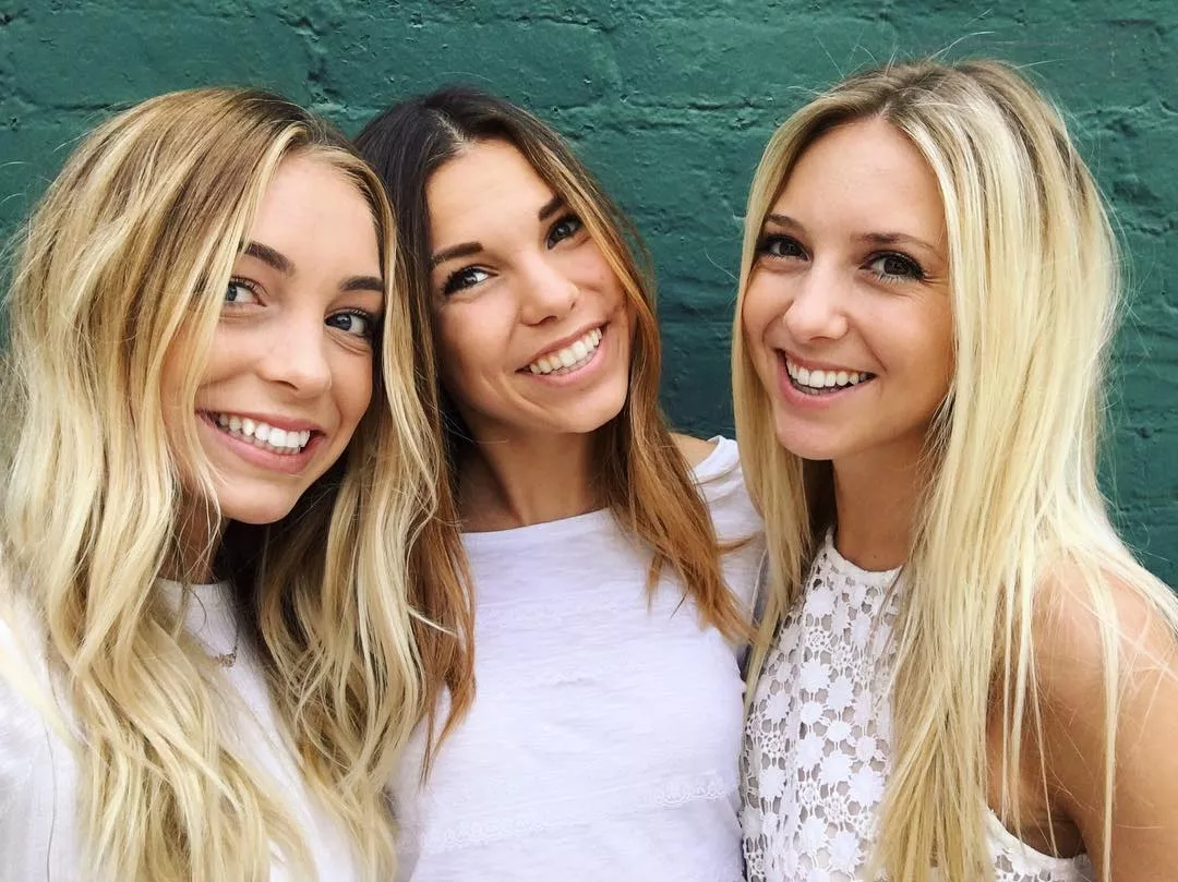 Big Smiles posted by honeybee9299