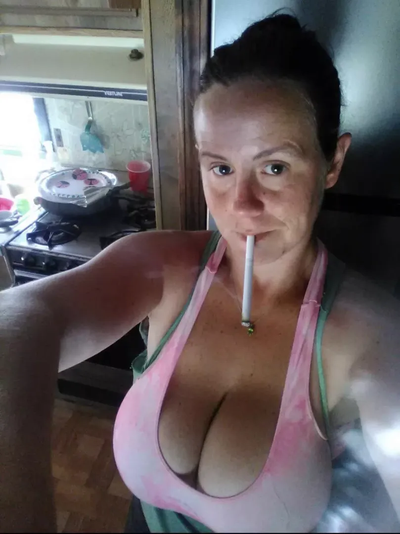 Big t K posted by smokingfetishguy01