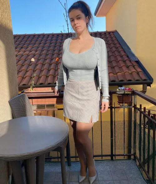 Big tits and skinny waist by Quality-vs-Quantity