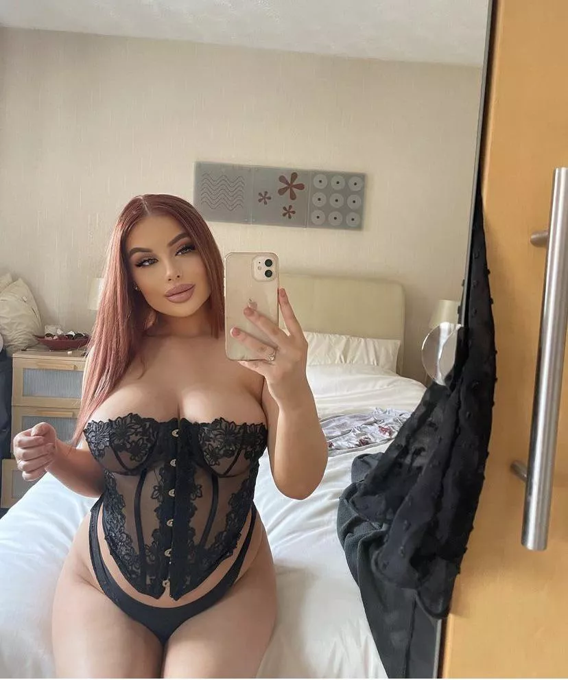 Big tits slut posted by hereforfun0302