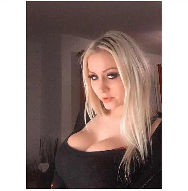 Bigger than Angela? posted by Tight_Bar_5014Oskar