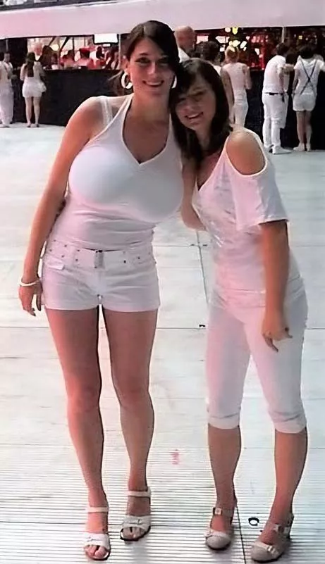 Bigger than both heads posted by SpurtNSpurt