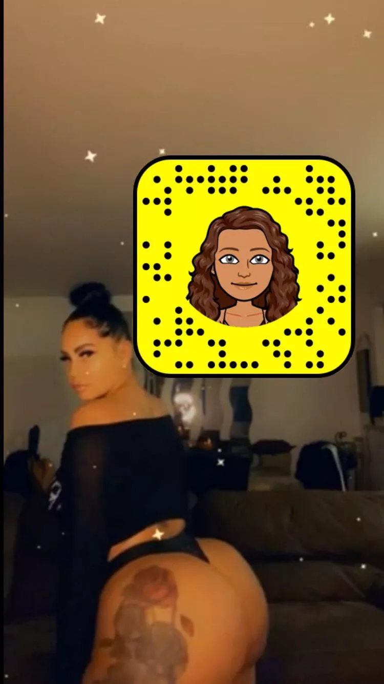 Biggest latina ass in the World posted by gabin23