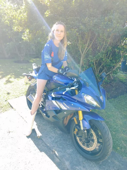 biker lady by Simoneleonard