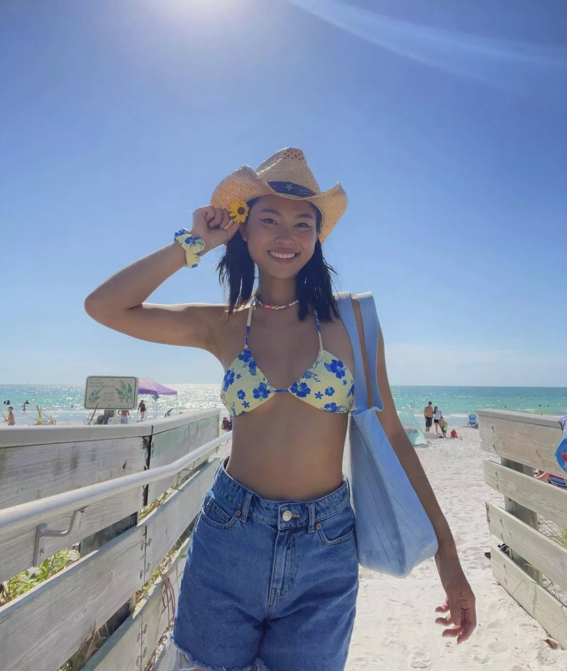 Bikini babe posted by SameShhhDifferentDay