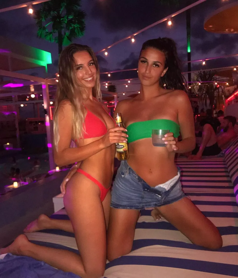bikini nights by siimple_code