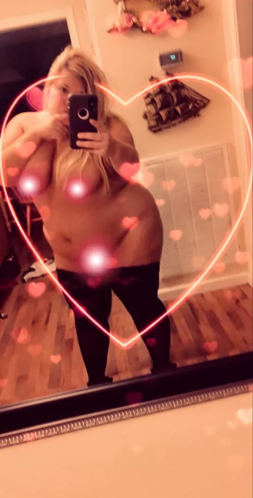 Birthday isn’t for 2 days ! But I’m ready in my birthday suit ! 🥳 by pill0wprincessa