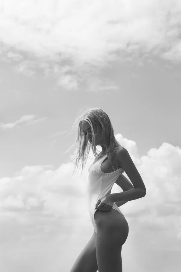 Black and white and just right posted by bubblrisback