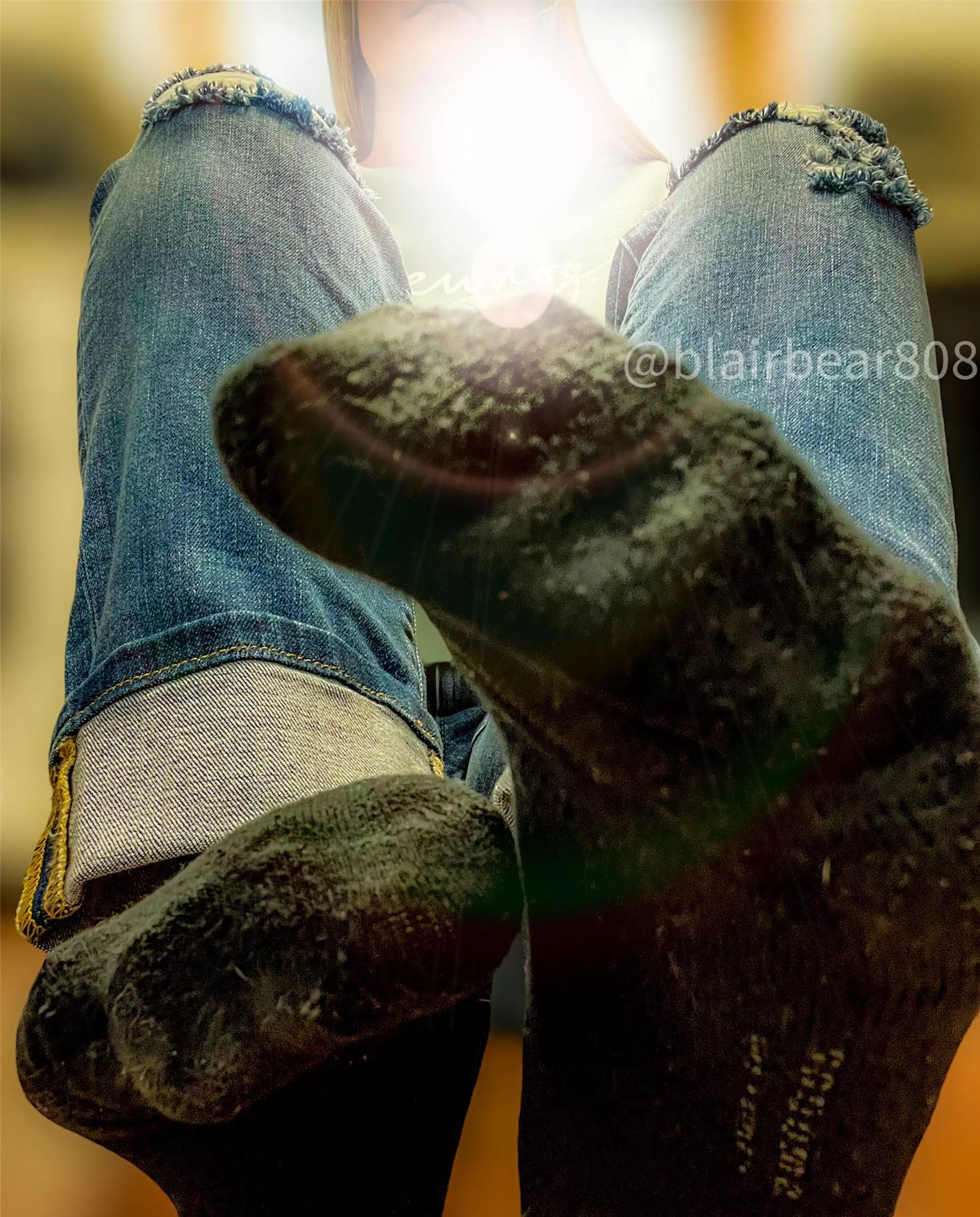 Black ankles for the win 🖤🖤🖤 posted by blairbear808