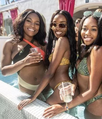 Black Beauties posted by rikkux2