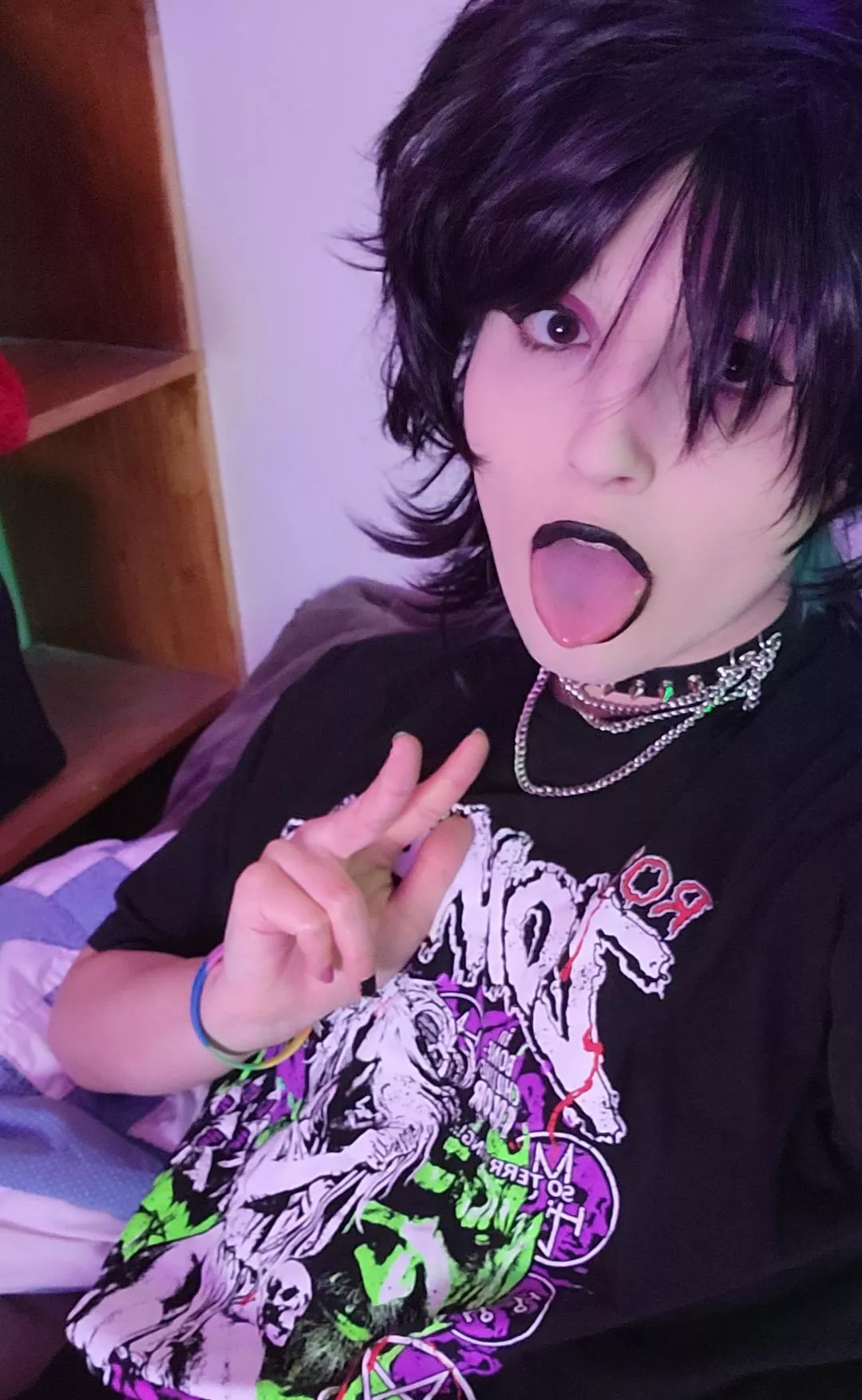 black blep ~ 🖤 posted by b0rkab0i