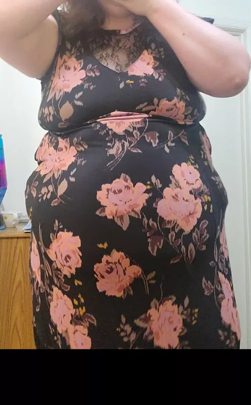 black is slimming, right? 😳😏 by PigtailPrudence