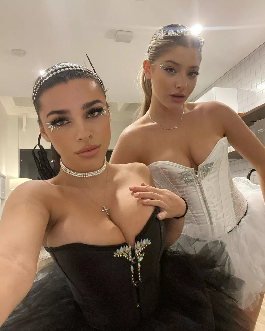 Black Swan posted by FMKThrowaway2020