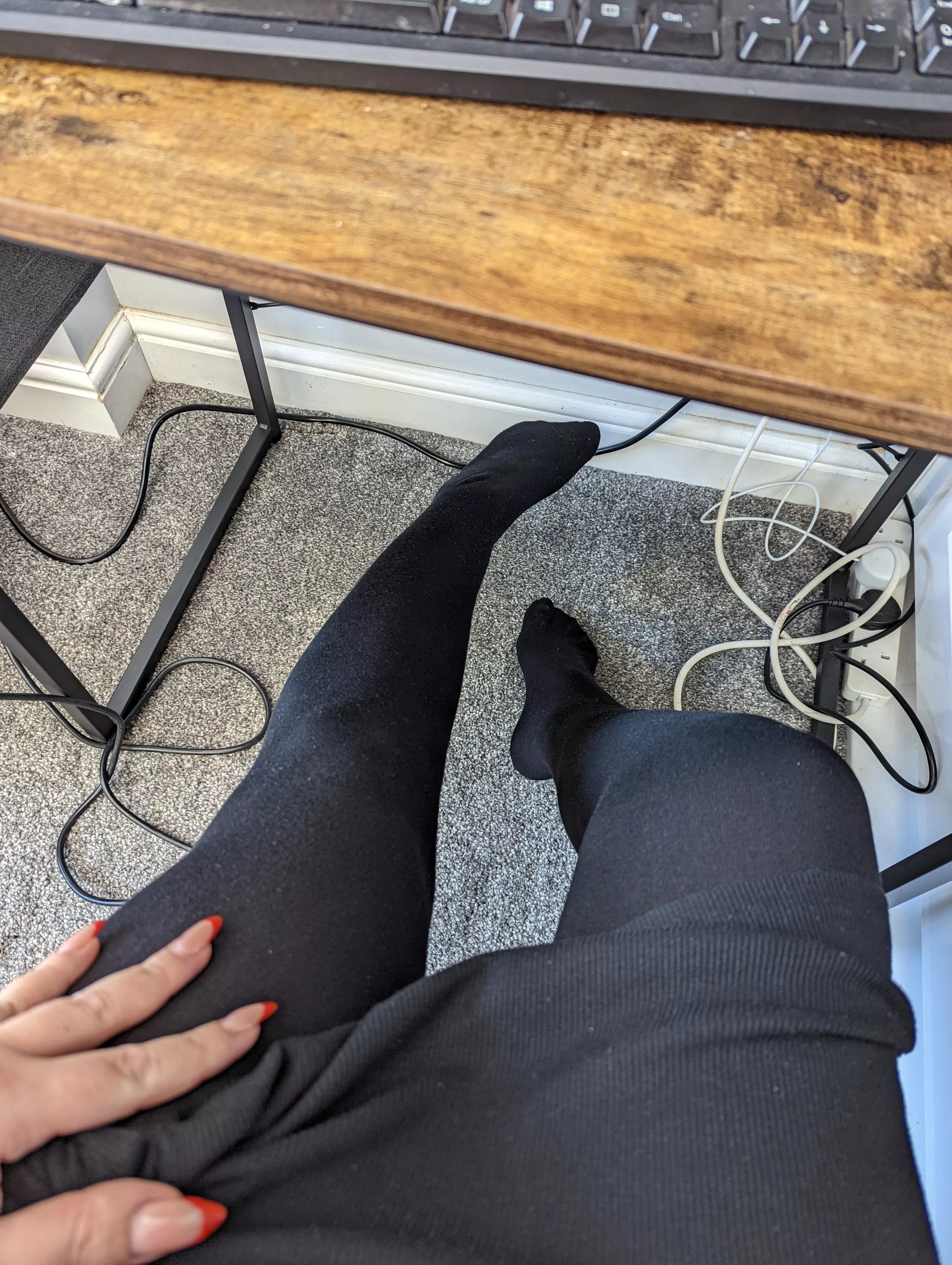 black, thick pantyhose always gives me that fuzzy feeling posted by iwantaria