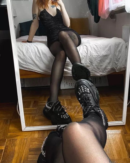 Black tights, heavy shoes, ready to kill 💯 by kirojpg