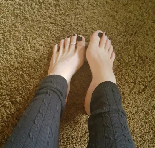 Blacks my favorite by kitttyxyx999