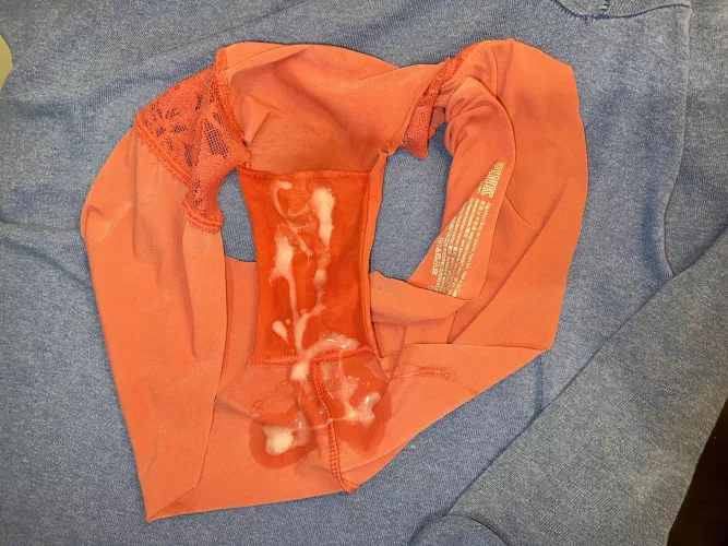 Blew my load on her pussy smelling panties by Atomiccum