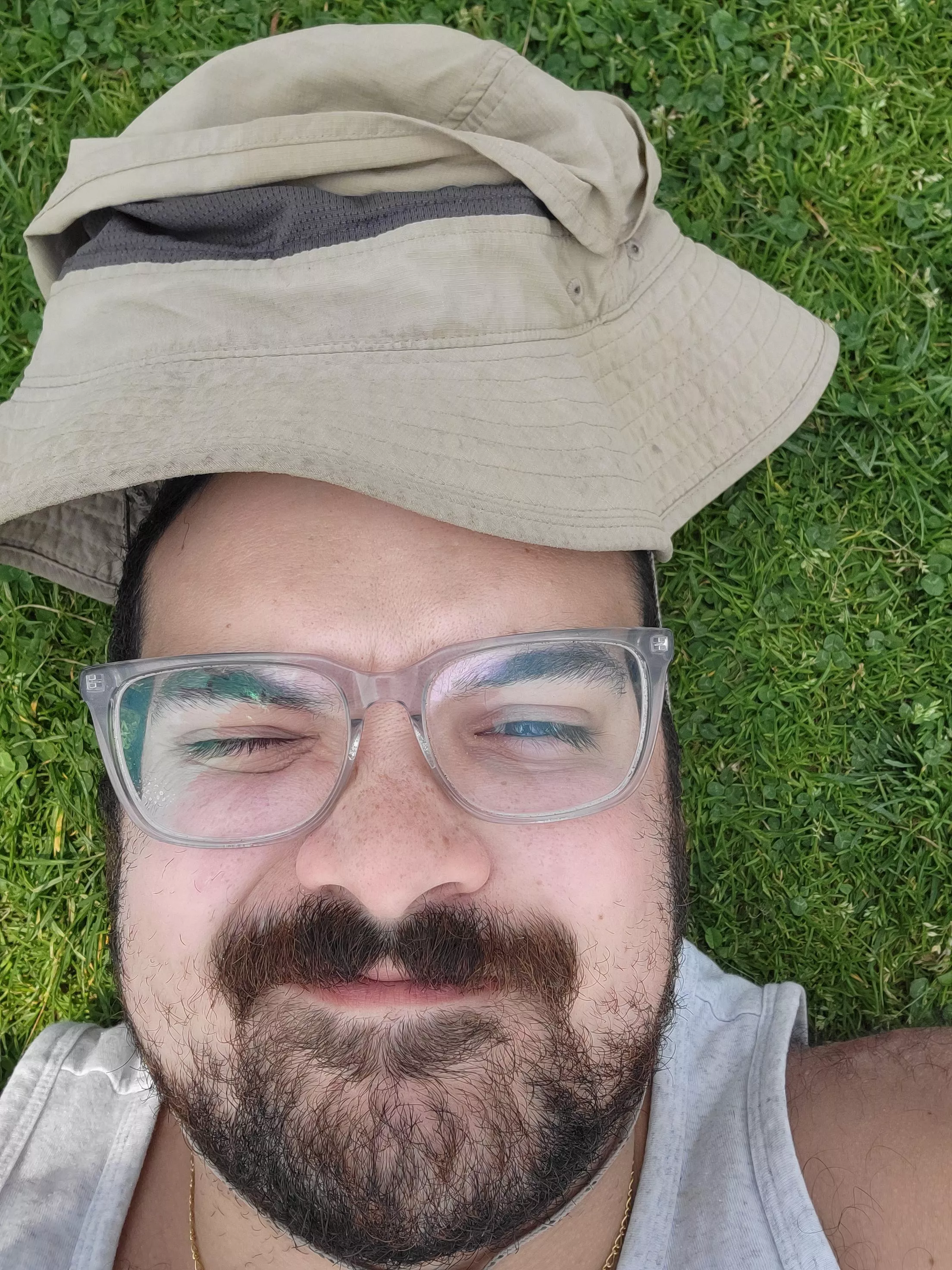 blinded by the cali sun 🌞 posted by Sugar_Bear15