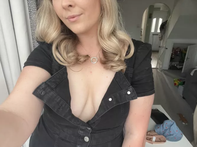 Blonde and curly , down to get dirty by helend997