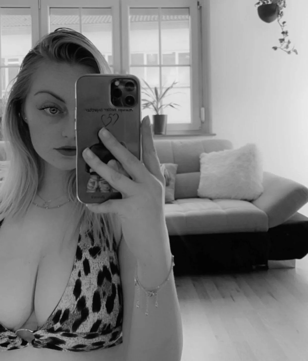 Blonde ex posted by Magda_eindringen22