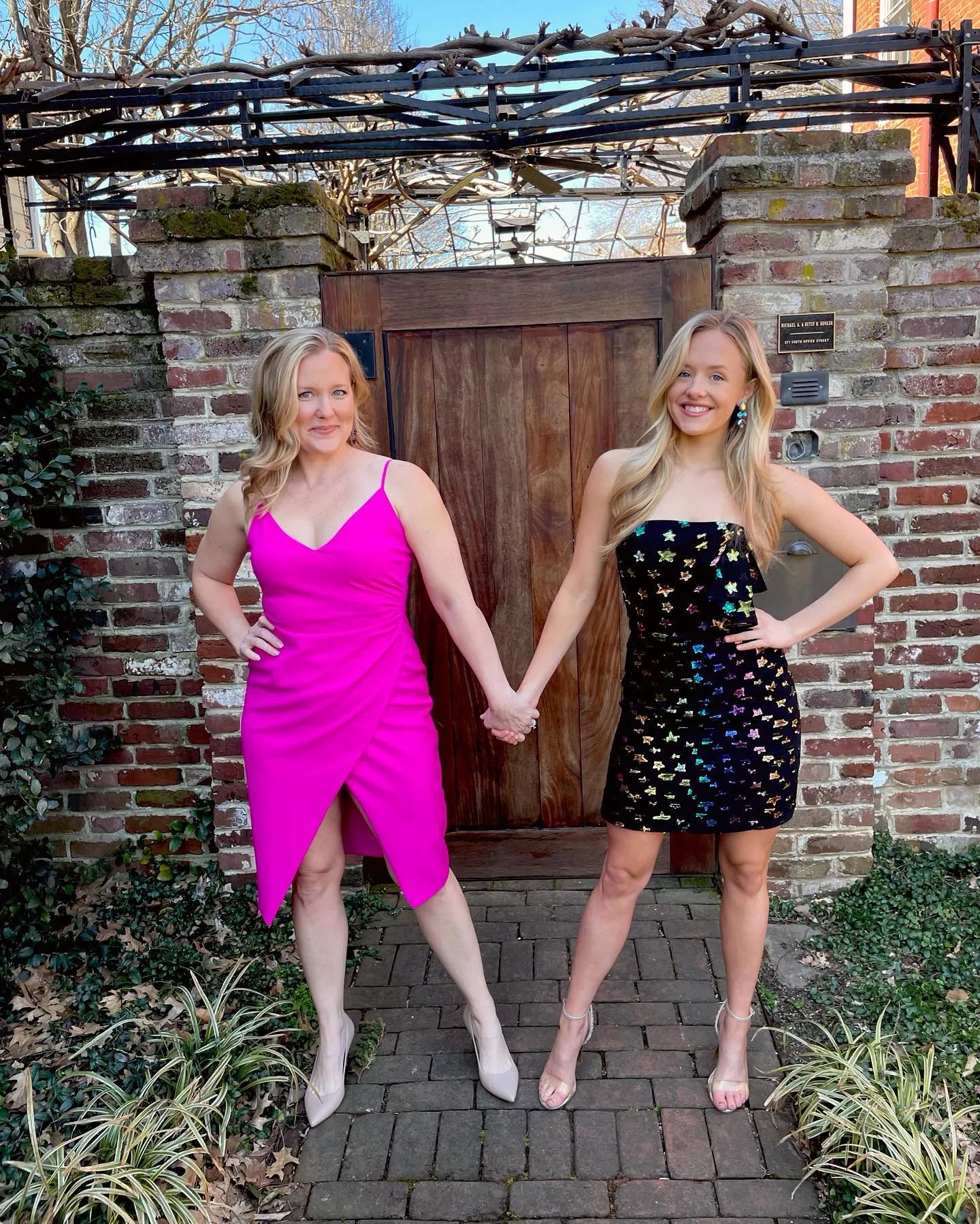 Blonde Hotties posted by gooningaccount