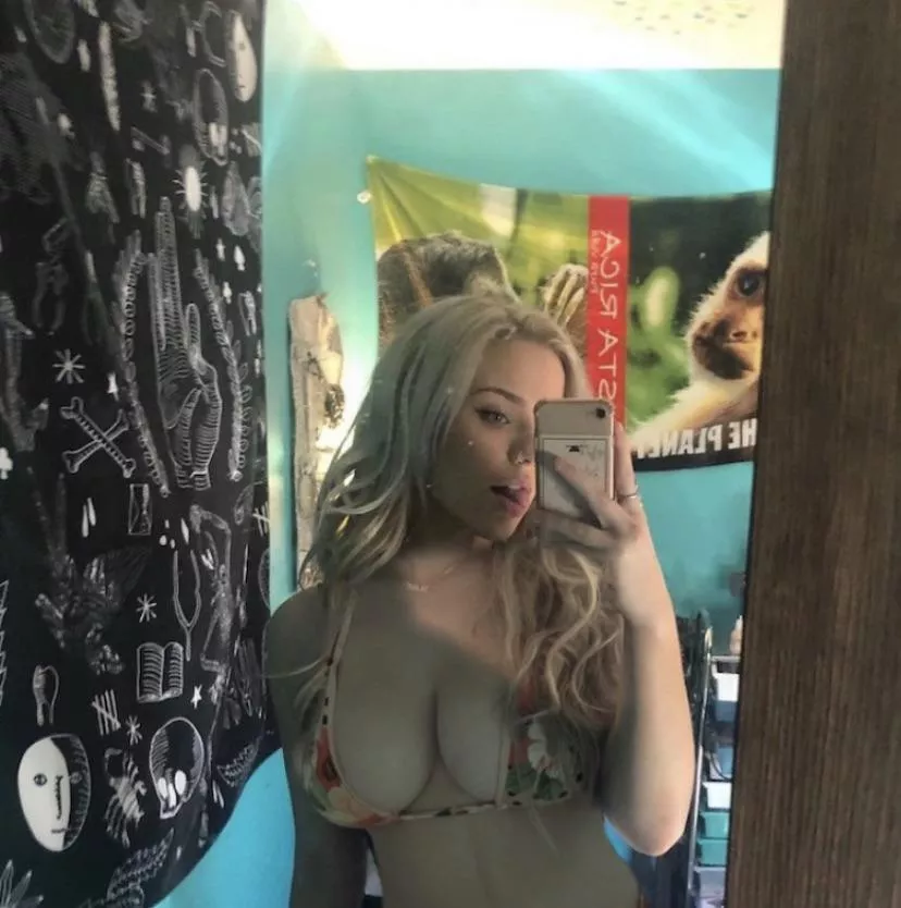 Blonde IRTR posted by blorgoid