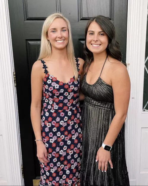 Blonde or brunette [2] by BusyBee294