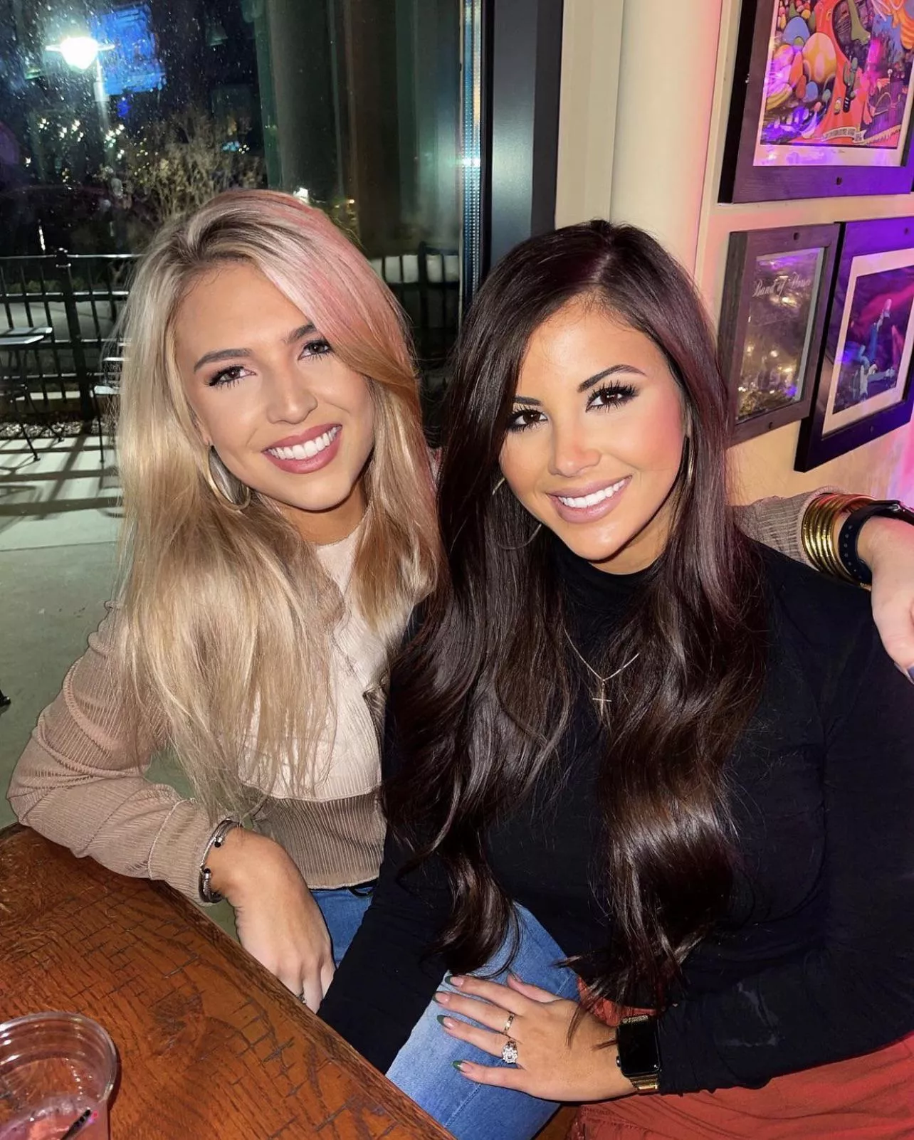 blonde or brunette? posted by richard_smoker_