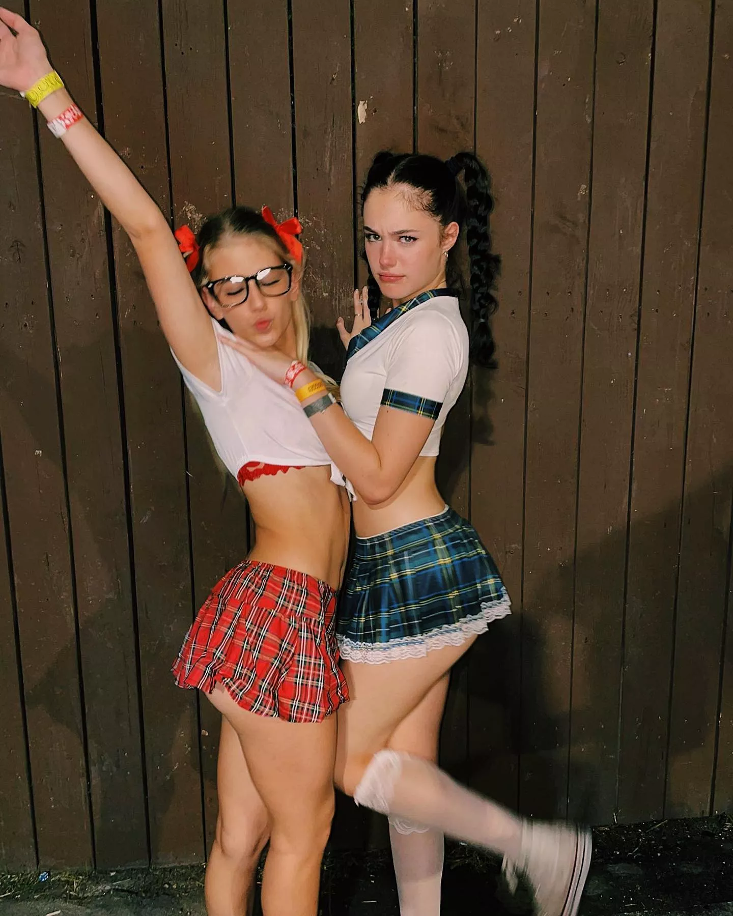 Blonde or Brunette? posted by siimple_code