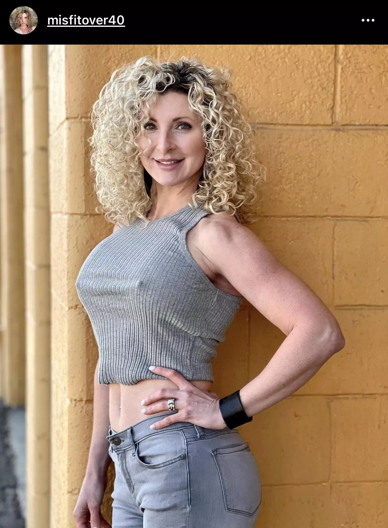 Blonde Pokies! posted by imatitan85