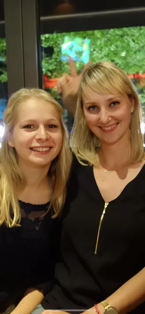 Blondes [2] by Real-Supermarket158