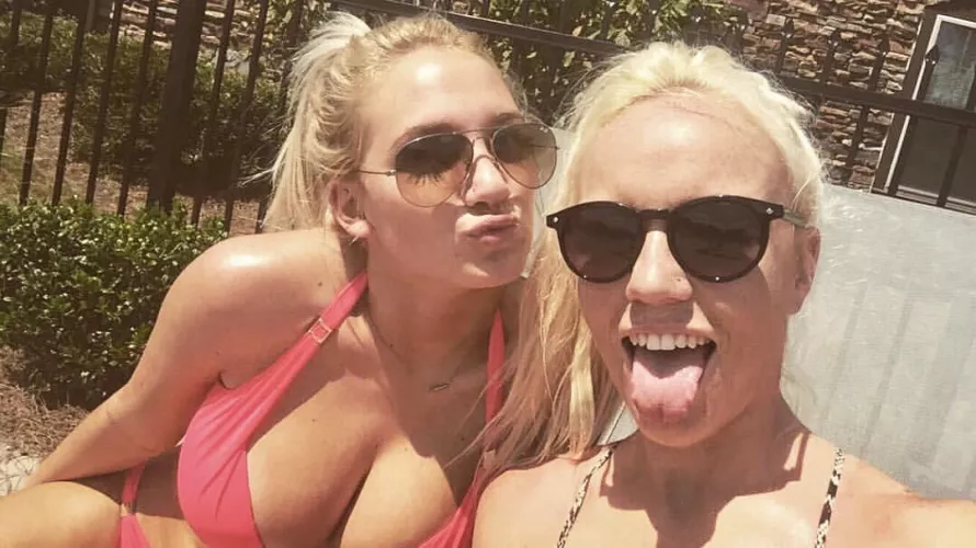 Blondes by Tartarian1